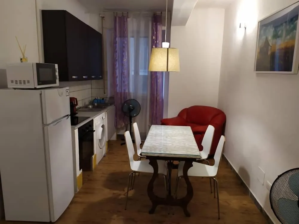 Camera Grande Rosa Apartamento Pisa Quarto em Acomodações Particulares